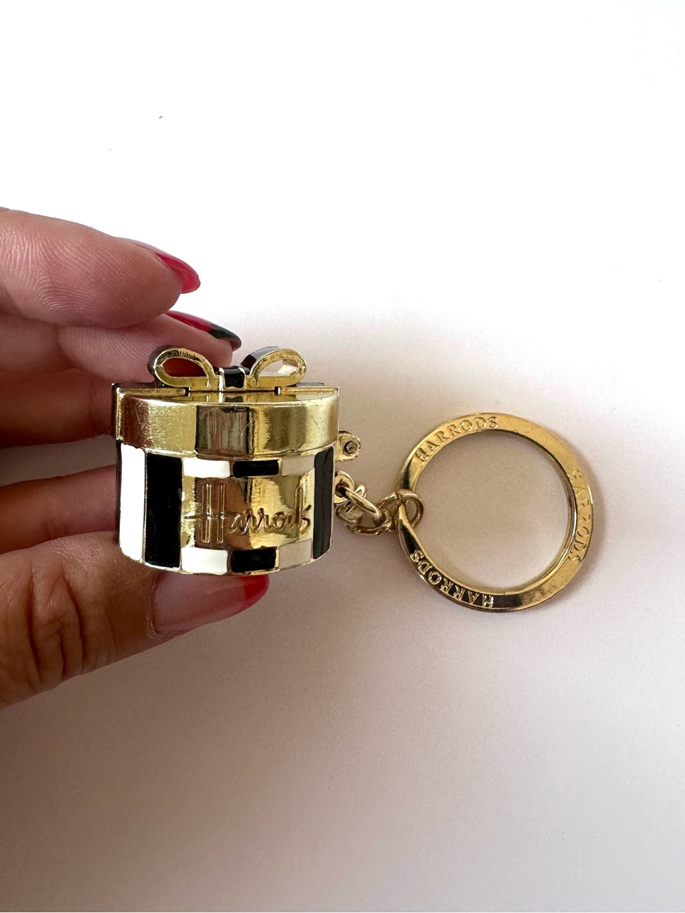 Harrods Gift Box Keychain